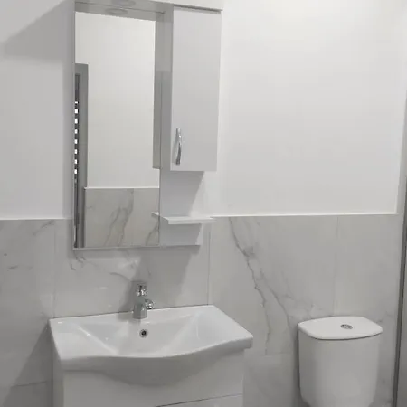 Besnik, For Rent