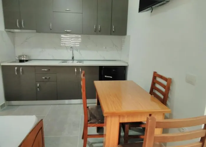 Besnik, For Rent Vlorë
